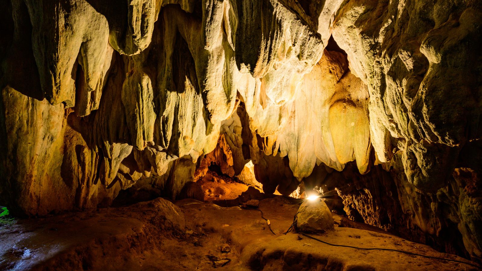 19 Spectacular Caves You Must Explore at Least Once - The Modern Day