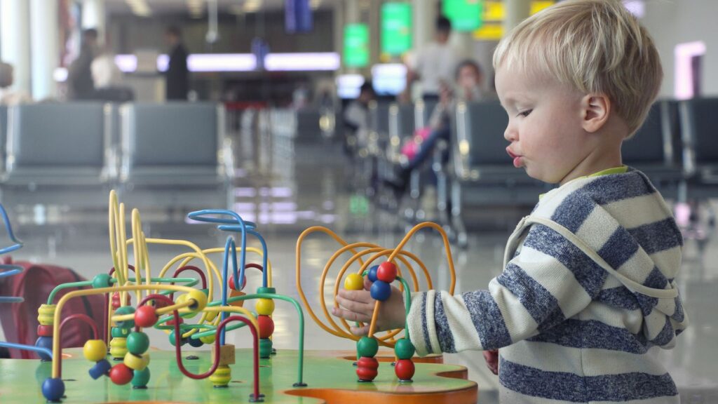 19 Tips for Stress-Free Traveling with Kids: Make Family Vacations Fun 12 Scavenger Hunt