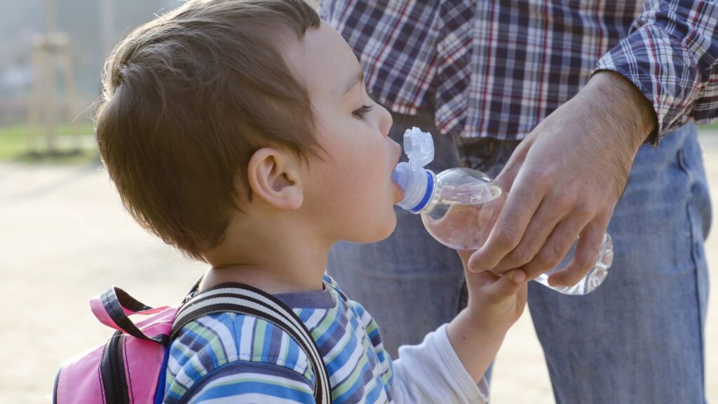 19 Tips for Stress-Free Traveling with Kids: Make Family Vacations Fun 13 Stay Hydrated