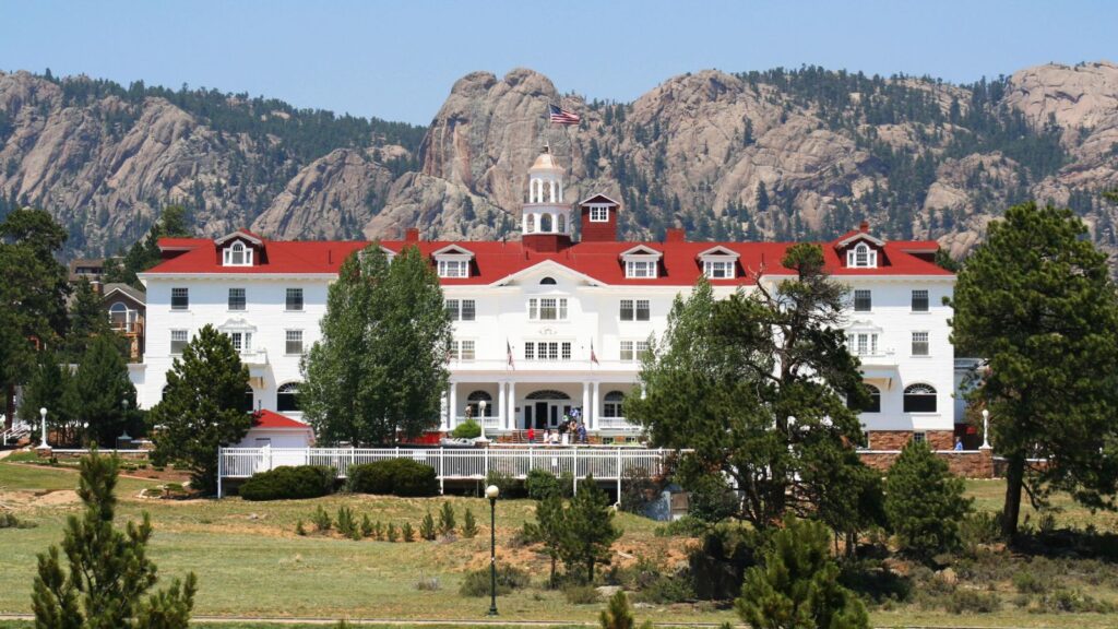 Explore These 18 Spine-Chilling Haunted Sites for Your Next Getaway 1 1 8