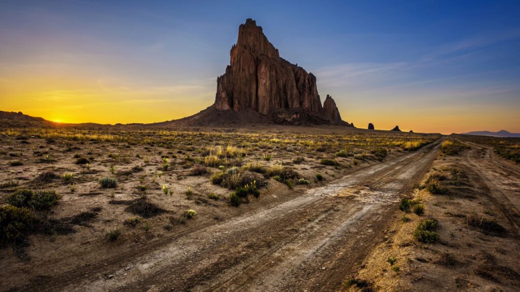 Explore These 18 Spine-Chilling Haunted Sites for Your Next Getaway 10 10 8