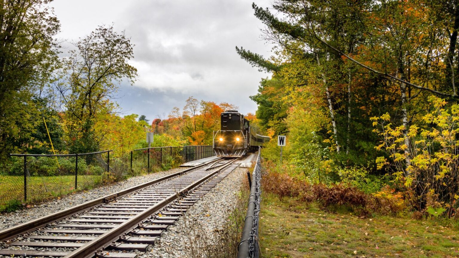 Experience America’s Most Scenic Views by Train: 20 Destinations to ...