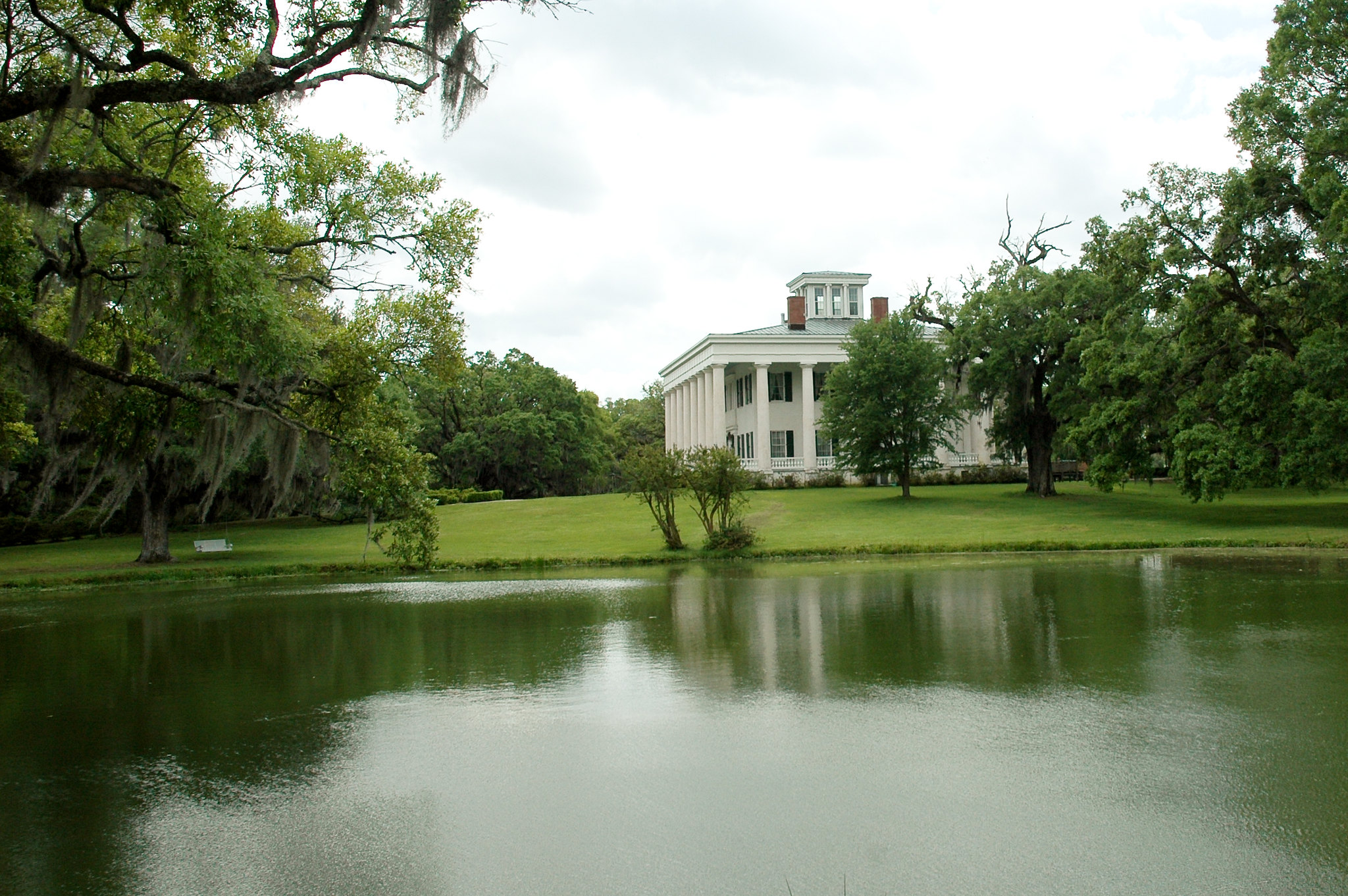 Journey Through 16 Southern River Towns That Blend Tradition, Taste, and Timeless Charm 4 3421818005 9218e73dc4 k