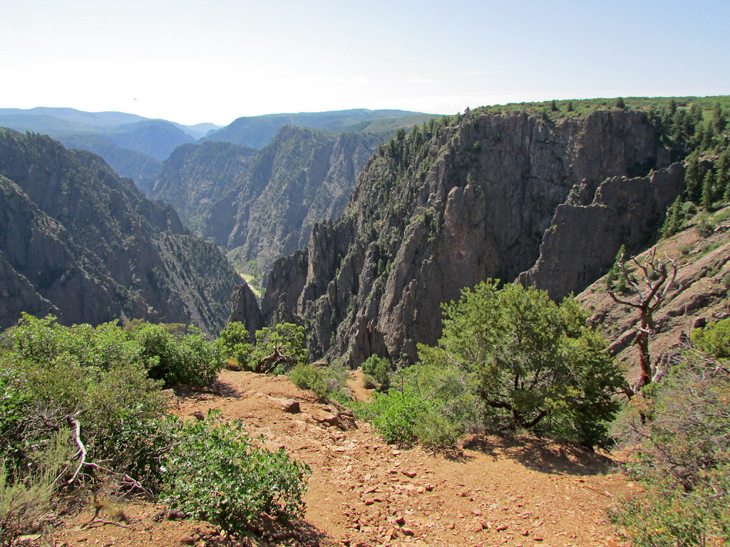 18 Incredible U.S. National Parks You Can Enjoy Without Spending a Fortune 17 9375823485 445822c6b0 b