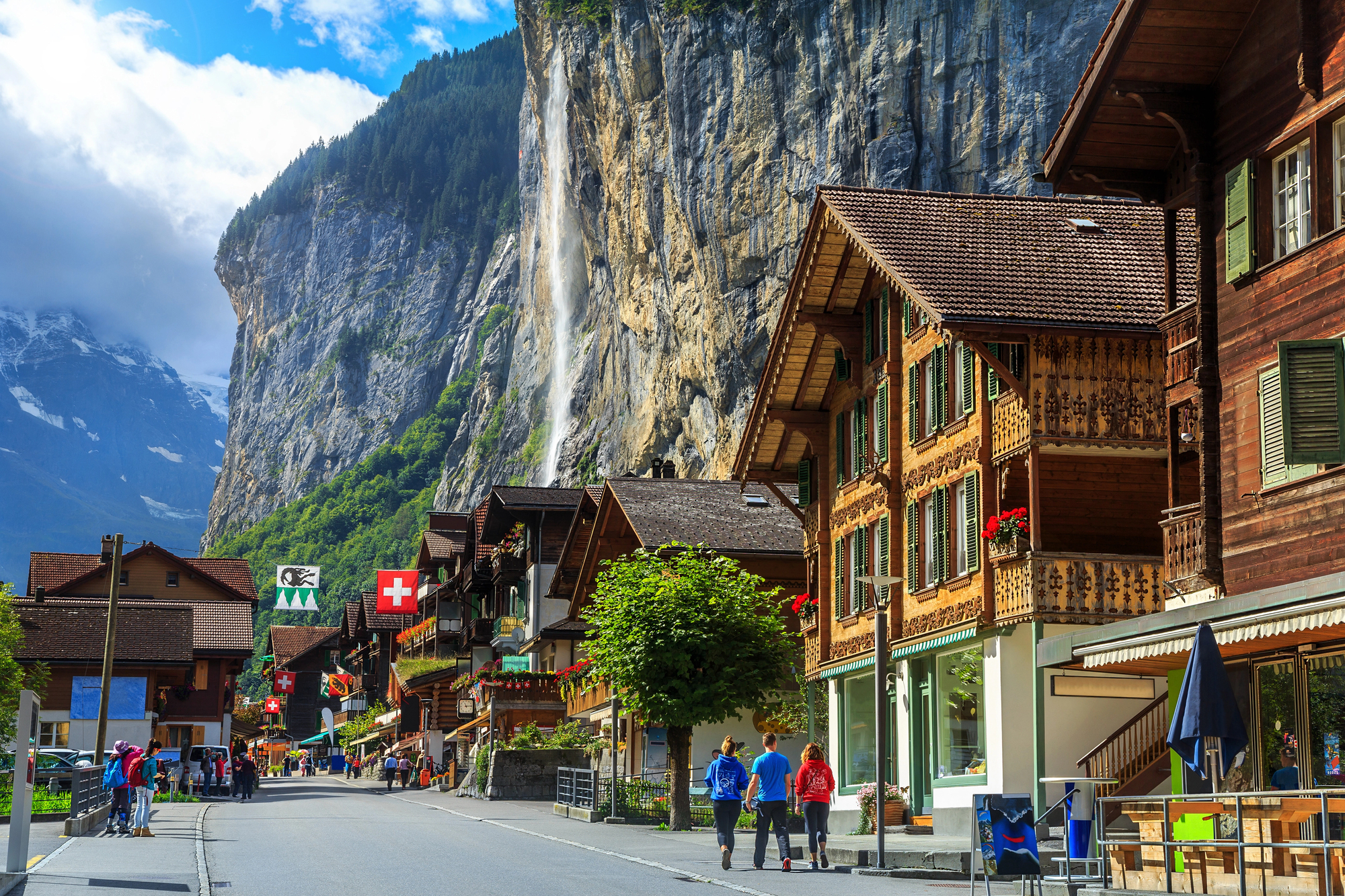 15 Charming Villages in the Swiss Alps That Feel Like Stepping Into a Fairytale 4 Depositphotos 105232182 L