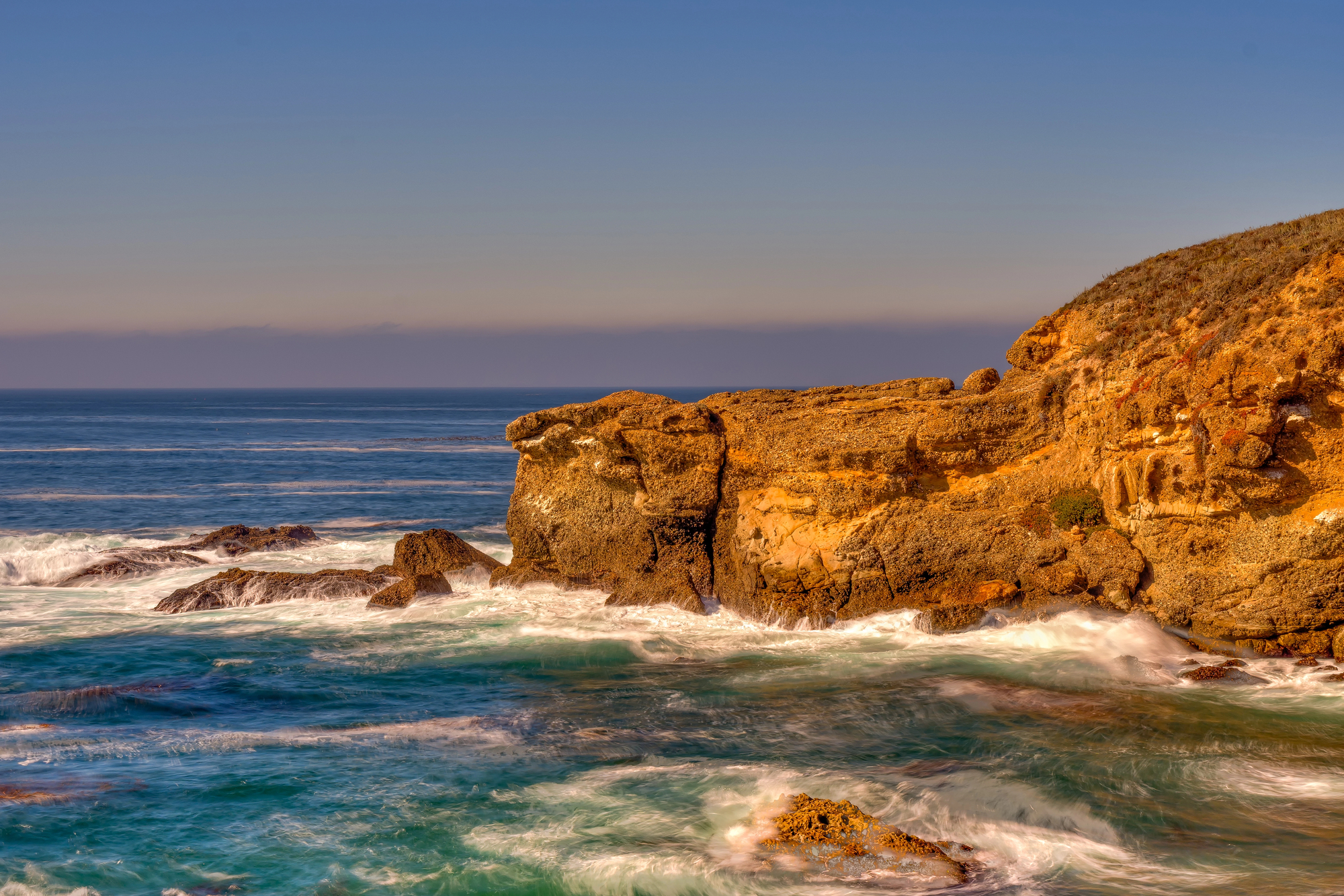 25 Coastal Trails That Will Take Your Breath Away 21 Depositphotos 245750128 L