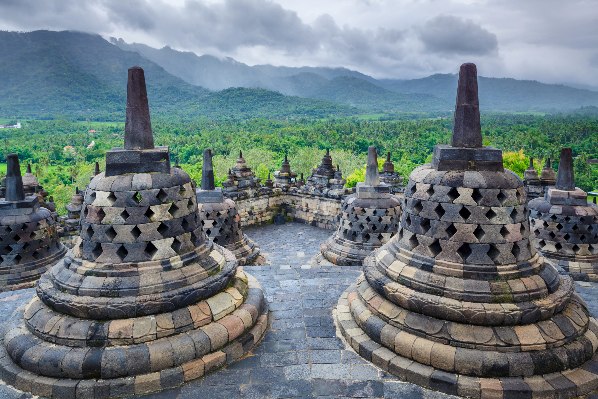 17 Ancient Ruins You Should Visit Before They Disappear Forever 10 Depositphotos 26706031 L