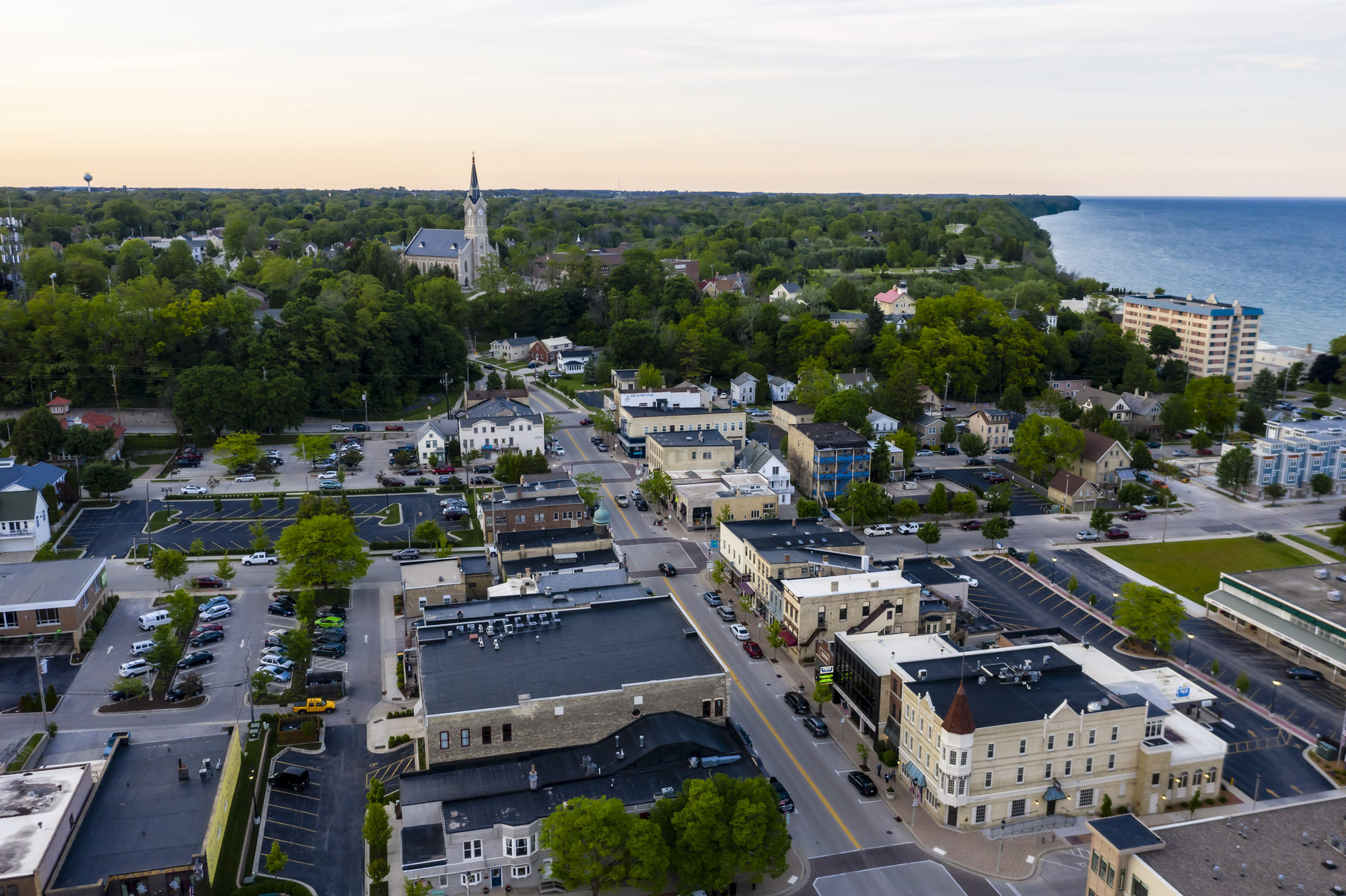 Escape the Hustle With a Weekend in One of These 18 Wisconsin Lakeside Towns 15 Depositphotos 277979090 L