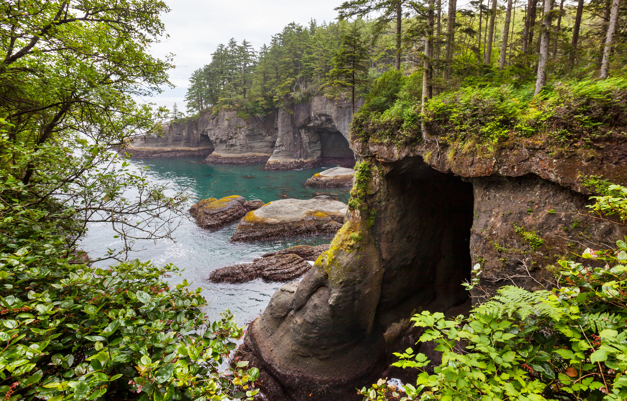 25 Coastal Trails That Will Take Your Breath Away 12 Depositphotos 326122702 L
