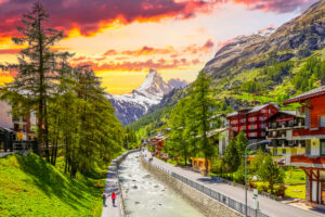 15 Charming Villages in the Swiss Alps That Feel Like Stepping Into a ...