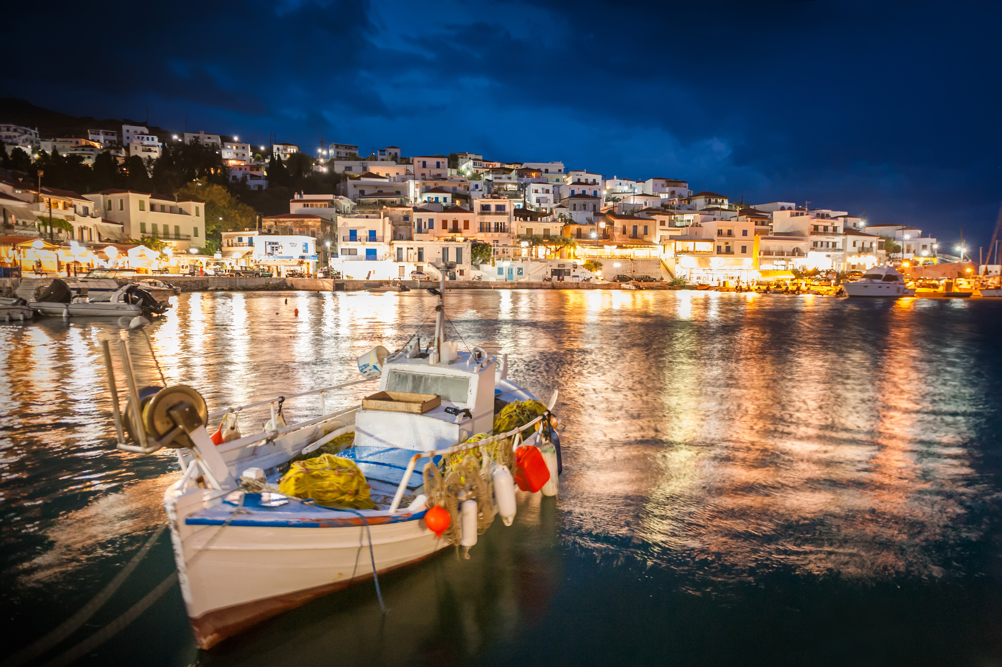 18 Coastal Villages in Greece's Cyclades With Idyllic White-Washed Houses 11 Depositphotos 69827553 L