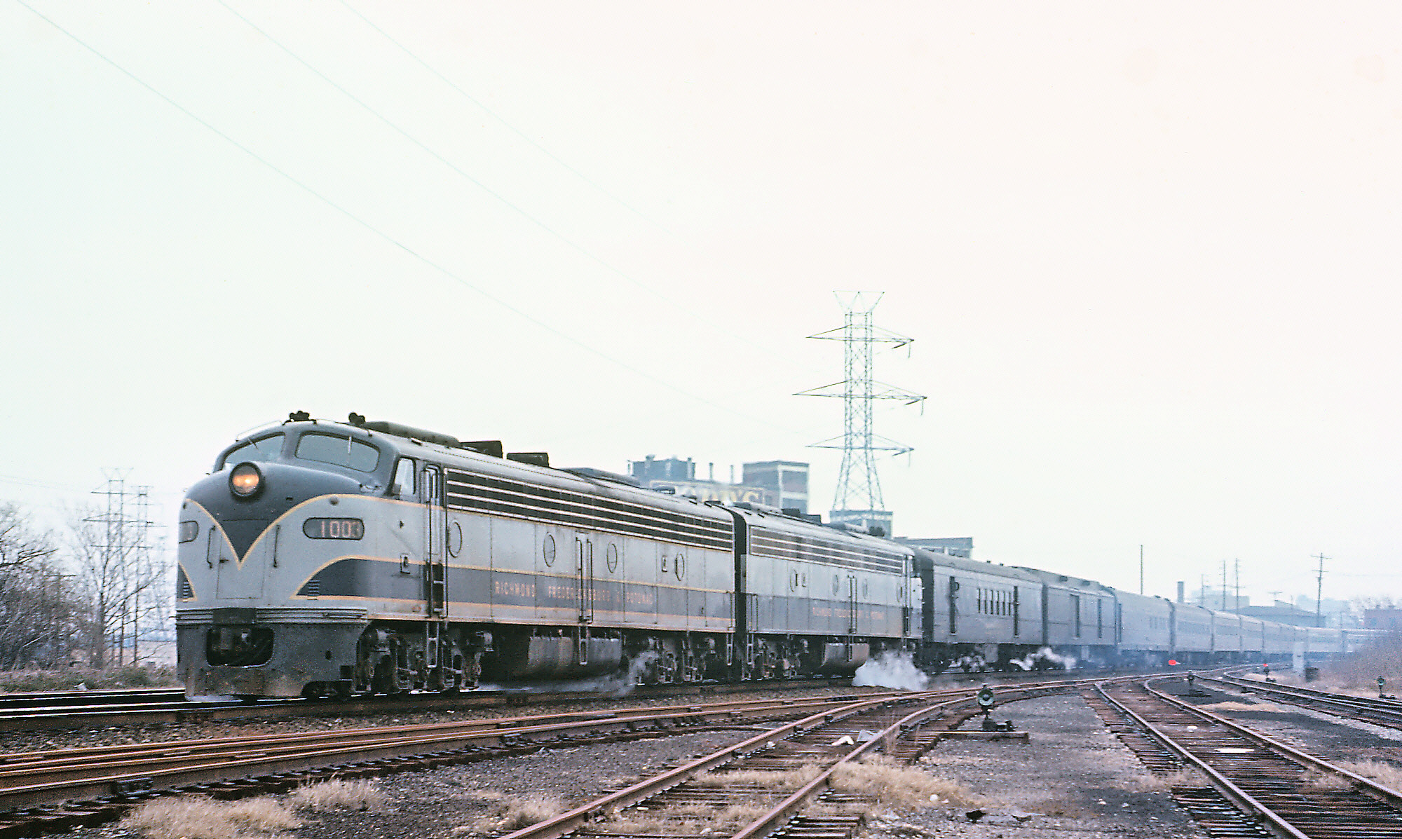 14 Enchanting Sleeper Train Trips That Showcase America’s Best Views 7 34505557361 ddf7a11078 k