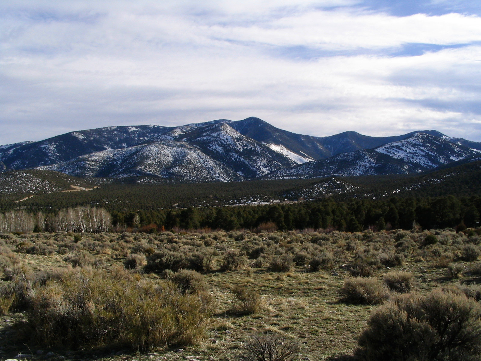 20 Epic U.S. Hiking Trails That Take You Way Off the Beaten Path 2 423751244 c6e6937f98 h