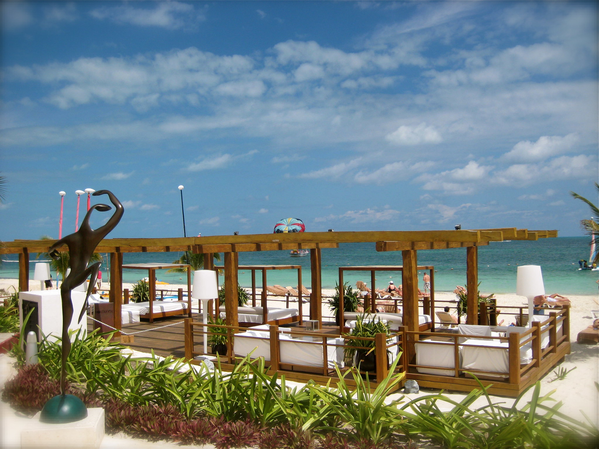 4417226942 67a9563e72 k