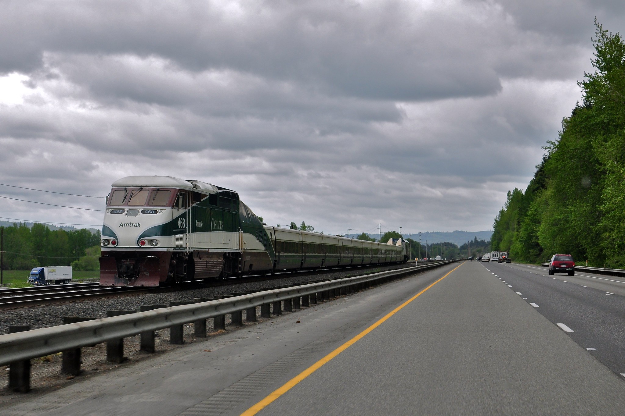 14 Enchanting Sleeper Train Trips That Showcase America’s Best Views 11 4714987081 12c44c0820 k