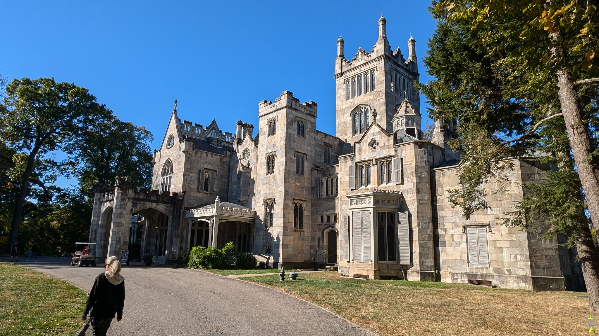20 Iconic American Homes Filled With History and Charm 19 54063601423 26a3b699f7 k